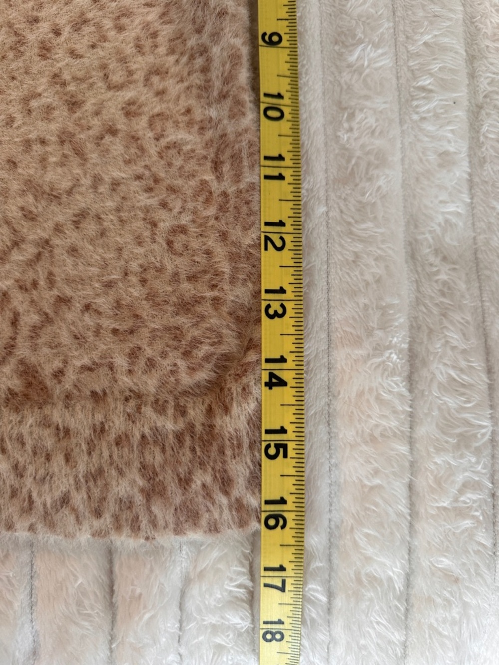Chico's Fuzzy Mock Neck Leopard Print  Tunic Sweater in Camel Size 2 - Picture 6 of 6